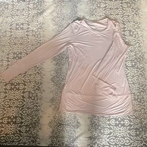 Light lilac lululemon long-sleeved t-shirt